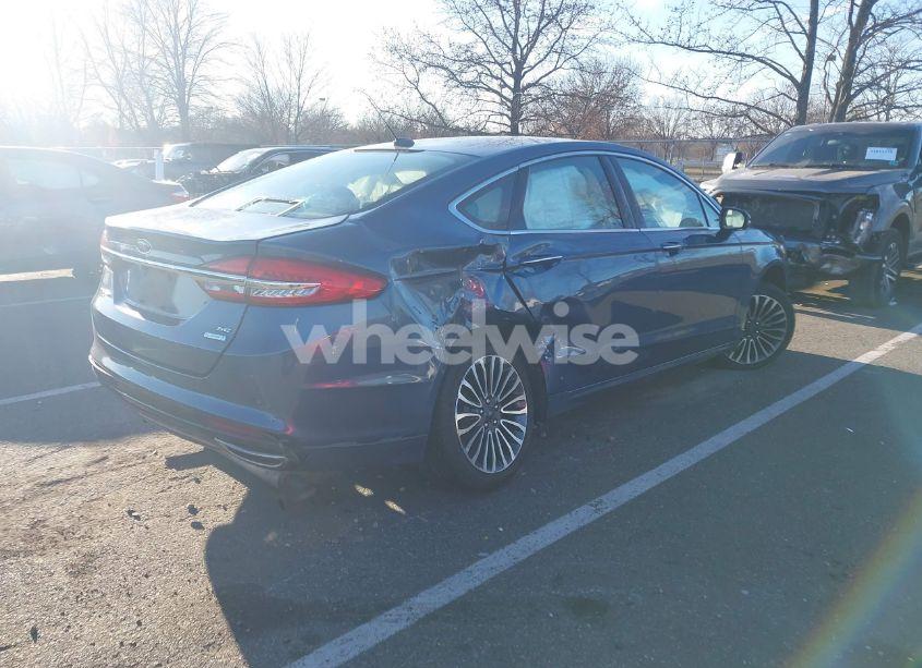Photo 4 of 2018 Ford Fusion SE (VIN 3FA6P0H93JR222614)