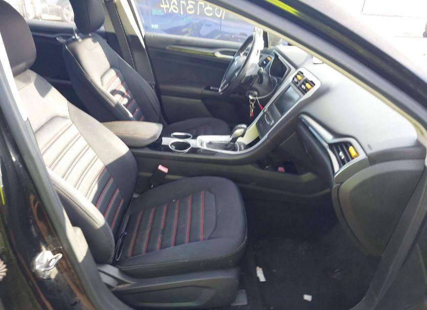 Photo 5 of 2013 Ford Fusion SE (VIN 3FA6P0H94DR140086)