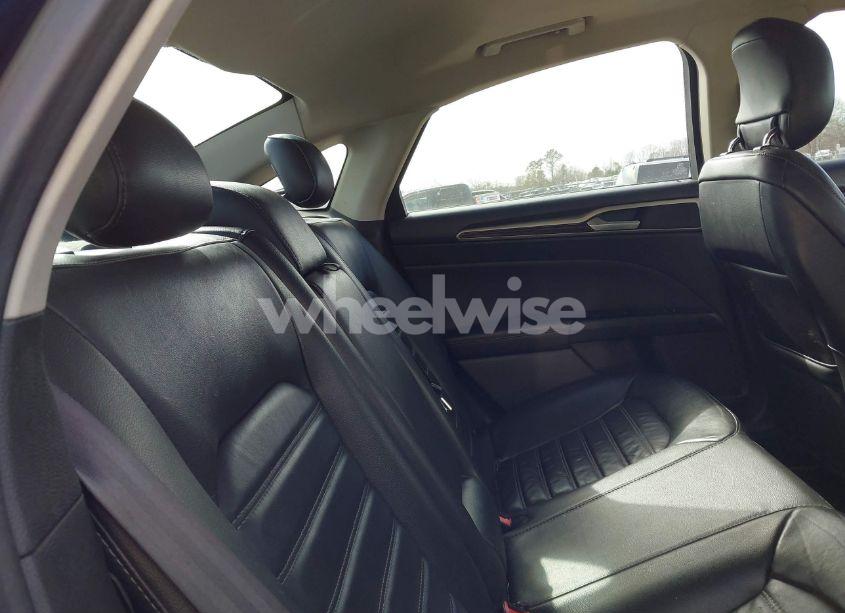 Photo 8 of 2013 Ford Fusion SE (VIN 3FA6P0H94DR152853)