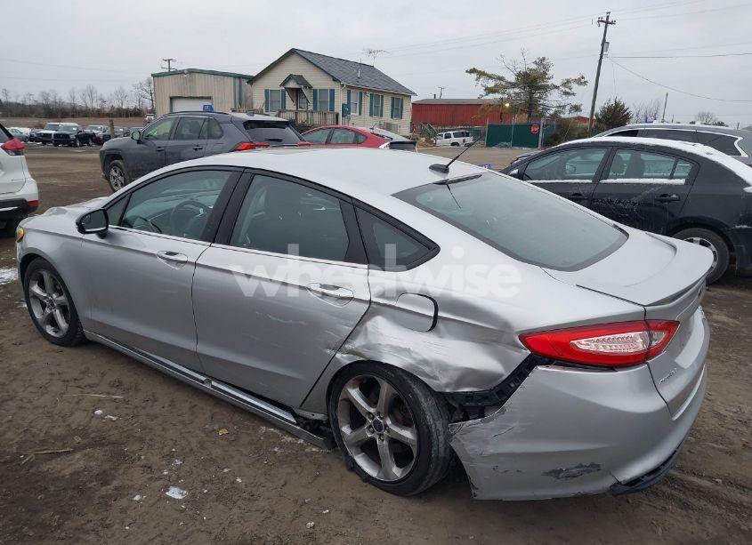 Photo 3 of 2013 Ford Fusion SE (VIN 3FA6P0H94DR183200)