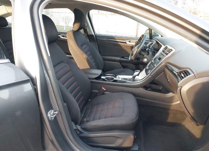 Photo 5 of 2013 Ford Fusion SE (VIN 3FA6P0H94DR214123)