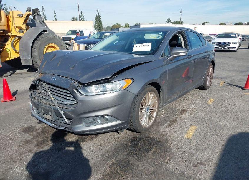 Photo 2 of 2013 Ford Fusion SE (VIN 3FA6P0H94DR344600)