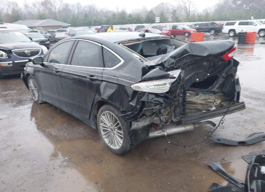 Photo 3 of 2014 Ford Fusion SE (VIN 3FA6P0H94ER109857)