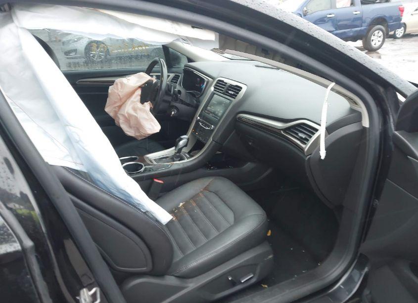 Photo 5 of 2014 Ford Fusion SE (VIN 3FA6P0H94ER109857)