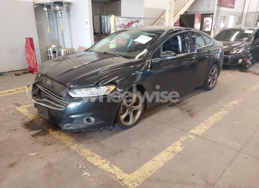 Photo 2 of 2014 Ford Fusion SE (VIN 3FA6P0H94ER204094)