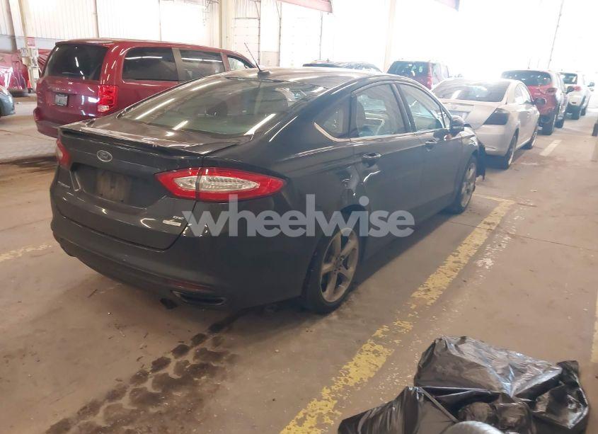 Photo 4 of 2014 Ford Fusion SE (VIN 3FA6P0H94ER204094)