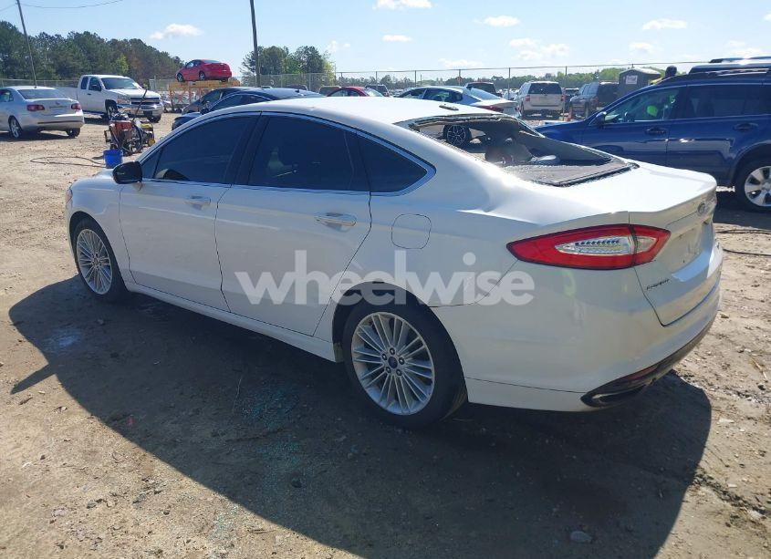 Photo 3 of 2014 Ford Fusion SE (VIN 3FA6P0H94ER257667)