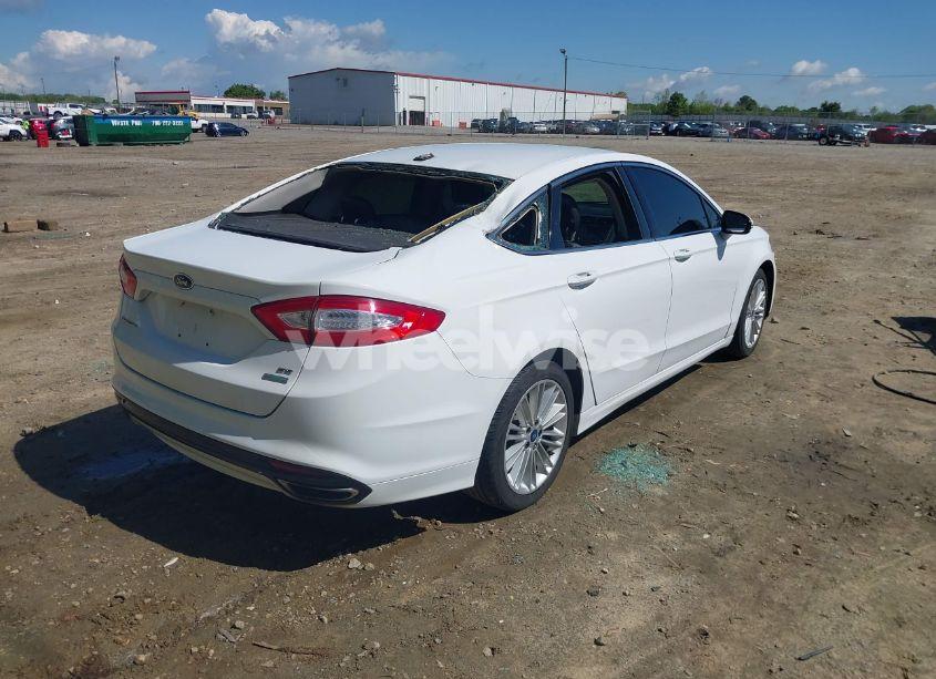 Photo 4 of 2014 Ford Fusion SE (VIN 3FA6P0H94ER257667)
