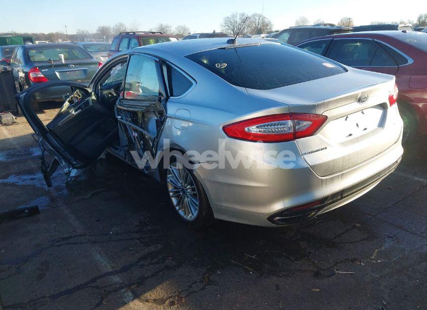 Photo 3 of 2014 Ford Fusion SE (VIN 3FA6P0H94ER323604)