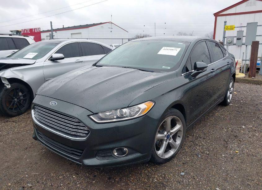 Photo 2 of 2015 Ford Fusion SE (VIN 3FA6P0H94FR103929)