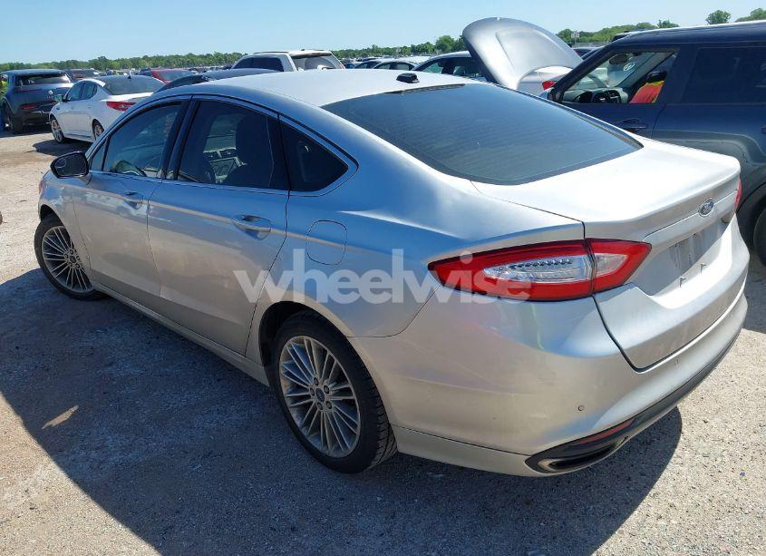 Photo 3 of 2015 Ford Fusion SE (VIN 3FA6P0H94FR205344)