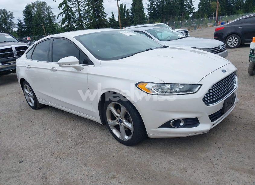 2015 Ford Fusion SE (VIN 3FA6P0H94FR258707) main photo