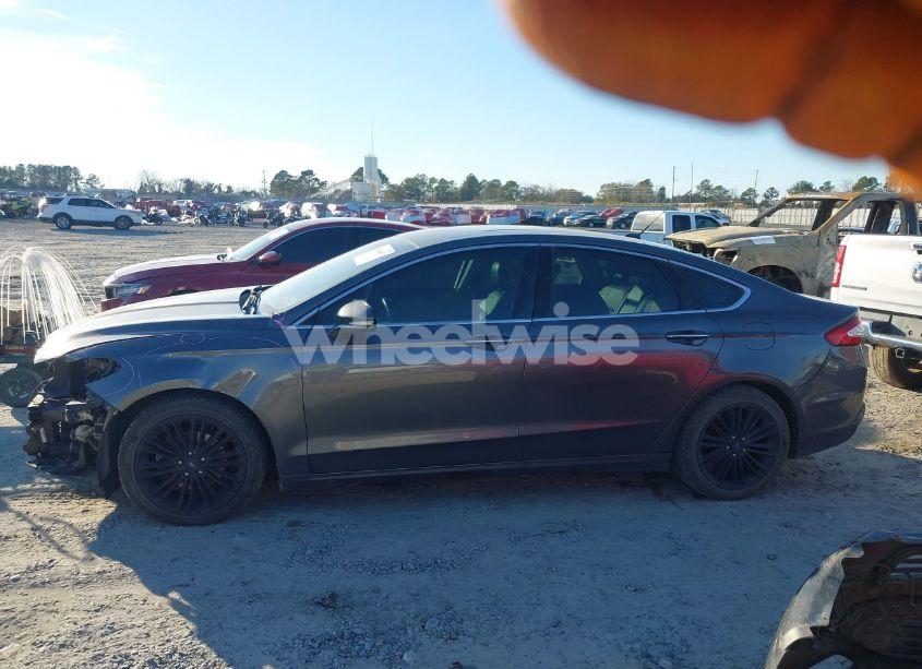 Photo 15 of 2016 Ford Fusion SE (VIN 3FA6P0H94GR129321)