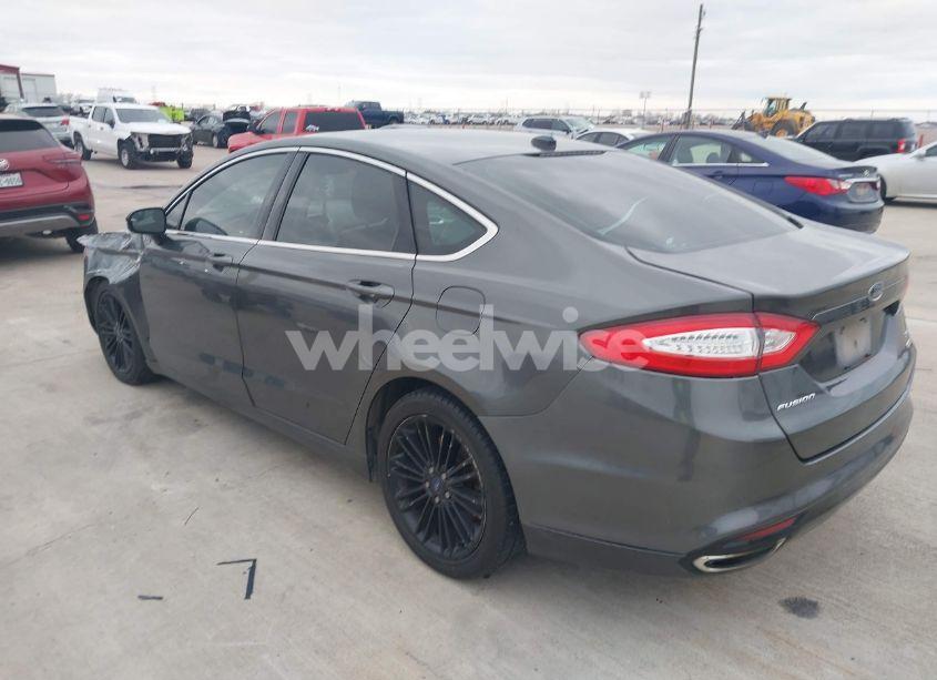 Photo 3 of 2016 Ford Fusion SE (VIN 3FA6P0H94GR156261)