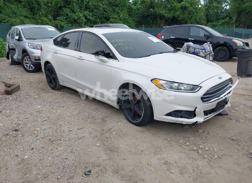 2016 Ford Fusion SE (VIN 3FA6P0H94GR231136) main photo