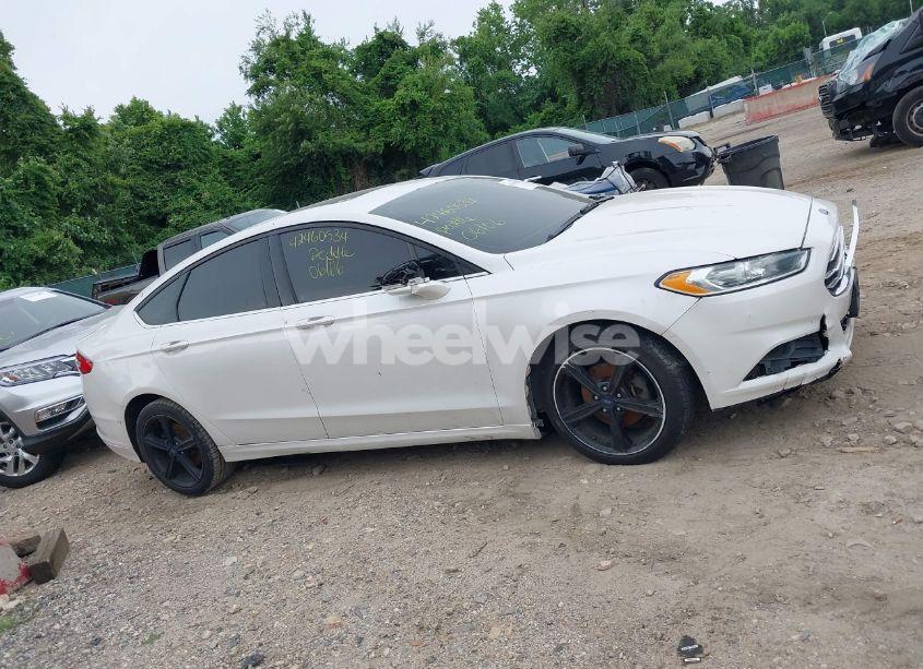 Photo 13 of 2016 Ford Fusion SE (VIN 3FA6P0H94GR231136)