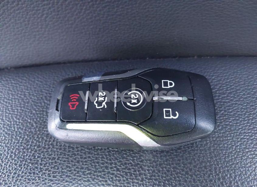 Photo 11 of 2016 Ford Fusion SE (VIN 3FA6P0H94GR272656)