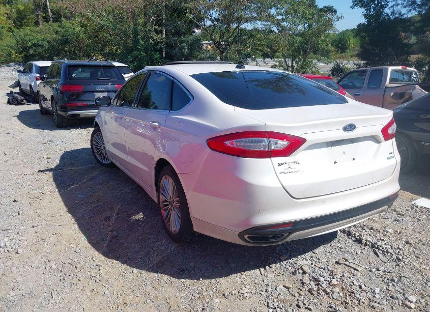Photo 3 of 2016 Ford Fusion SE (VIN 3FA6P0H94GR296584)