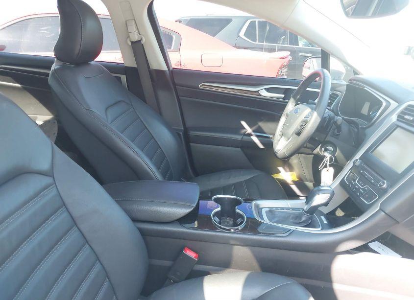 Photo 5 of 2016 Ford Fusion SE (VIN 3FA6P0H94GR296584)