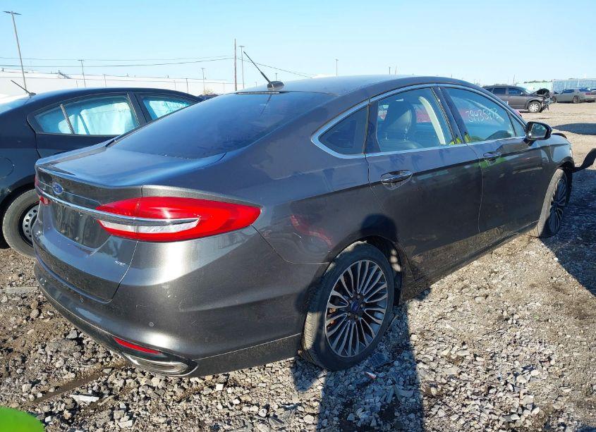 Photo 4 of 2017 Ford Fusion SE (VIN 3FA6P0H94HR136531)