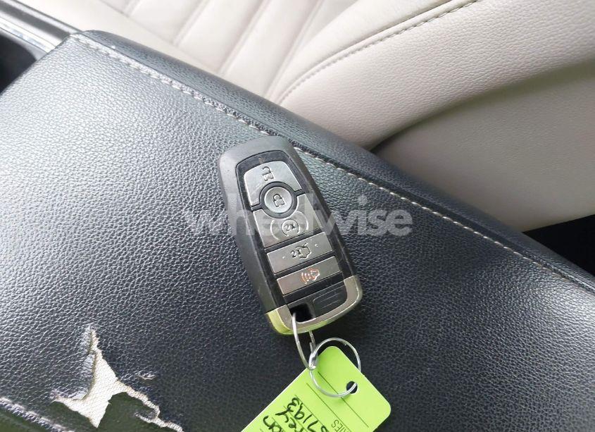 Photo 11 of 2017 Ford Fusion SE (VIN 3FA6P0H94HR137193)