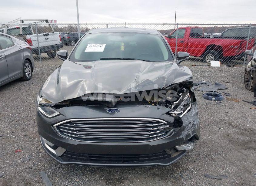 Photo 12 of 2017 Ford Fusion SE (VIN 3FA6P0H94HR137193)