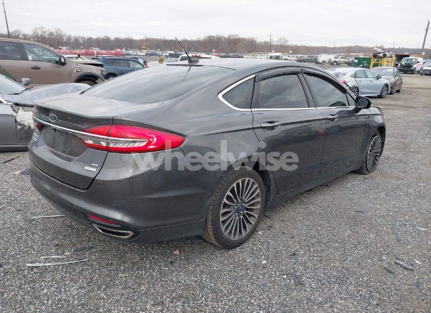 Photo 4 of 2017 Ford Fusion SE (VIN 3FA6P0H94HR137193)
