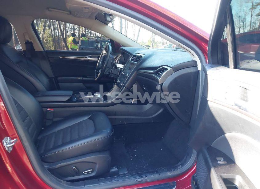 Photo 5 of 2017 Ford Fusion SE (VIN 3FA6P0H94HR174521)