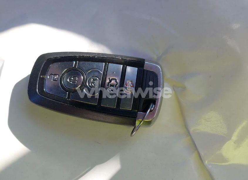 Photo 11 of 2017 Ford Fusion SE (VIN 3FA6P0H94HR183686)