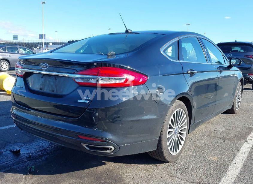 Photo 4 of 2017 Ford Fusion SE (VIN 3FA6P0H94HR183686)