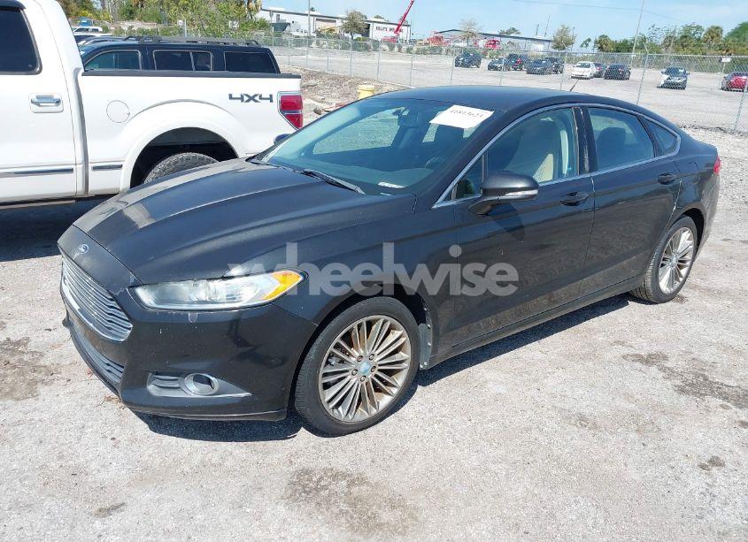 Photo 2 of 2013 Ford Fusion SE (VIN 3FA6P0H95DR238477)