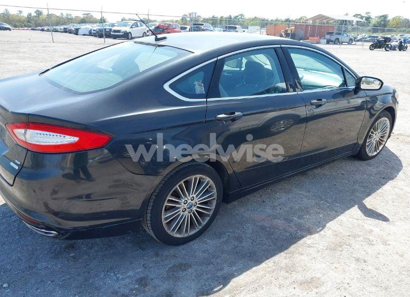 Photo 4 of 2013 Ford Fusion SE (VIN 3FA6P0H95DR238477)