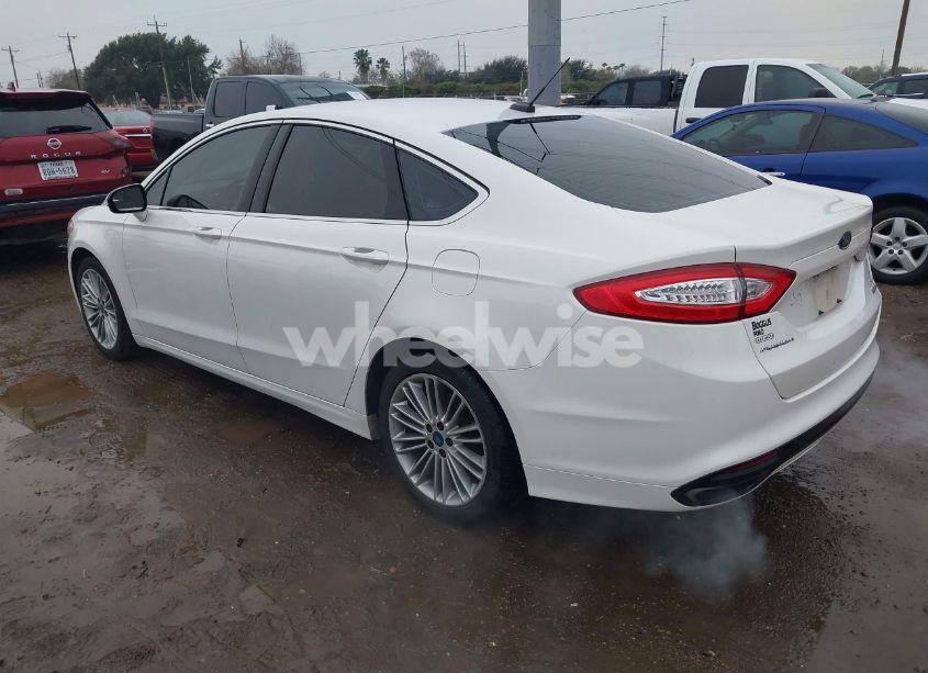 Photo 3 of 2014 Ford Fusion SE (VIN 3FA6P0H95ER176290)