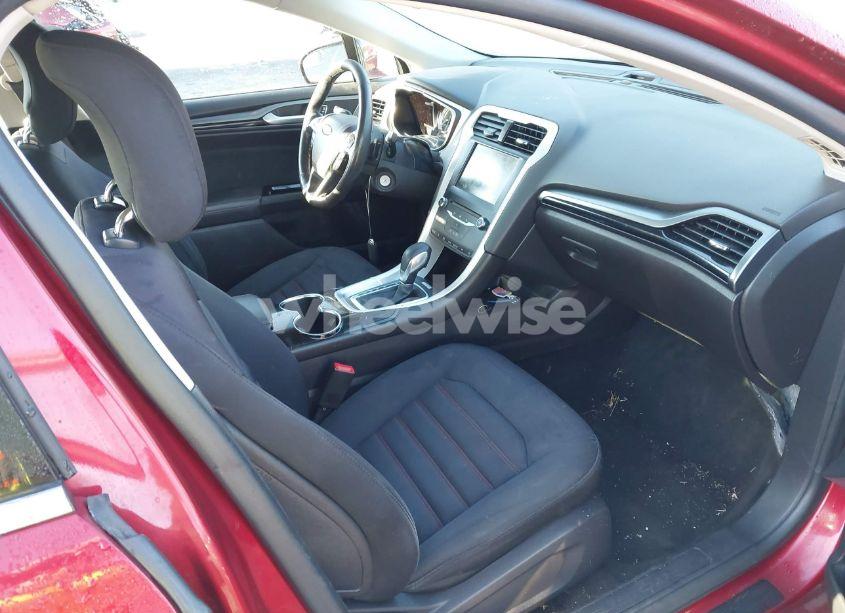 Photo 5 of 2014 Ford Fusion SE (VIN 3FA6P0H95ER231997)