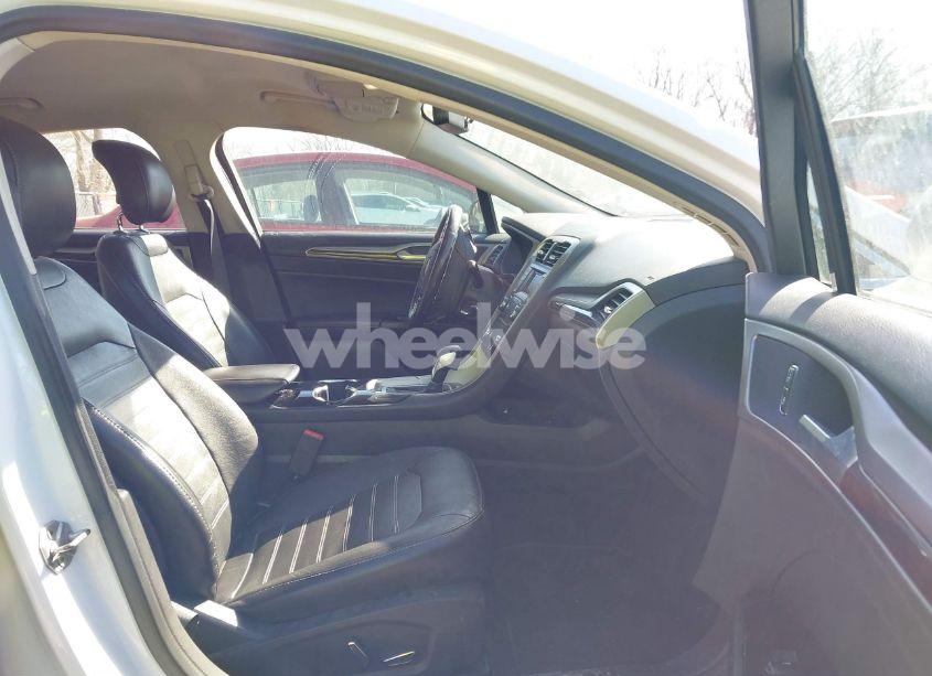 Photo 5 of 2014 Ford Fusion SE (VIN 3FA6P0H95ER276566)