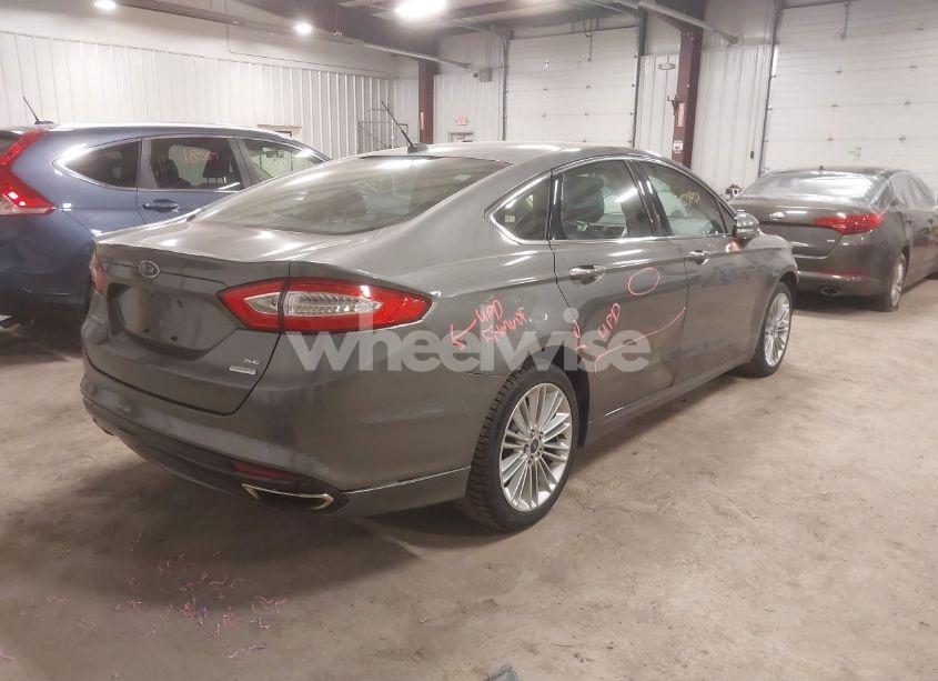 Photo 4 of 2014 Ford Fusion SE (VIN 3FA6P0H95ER308822)