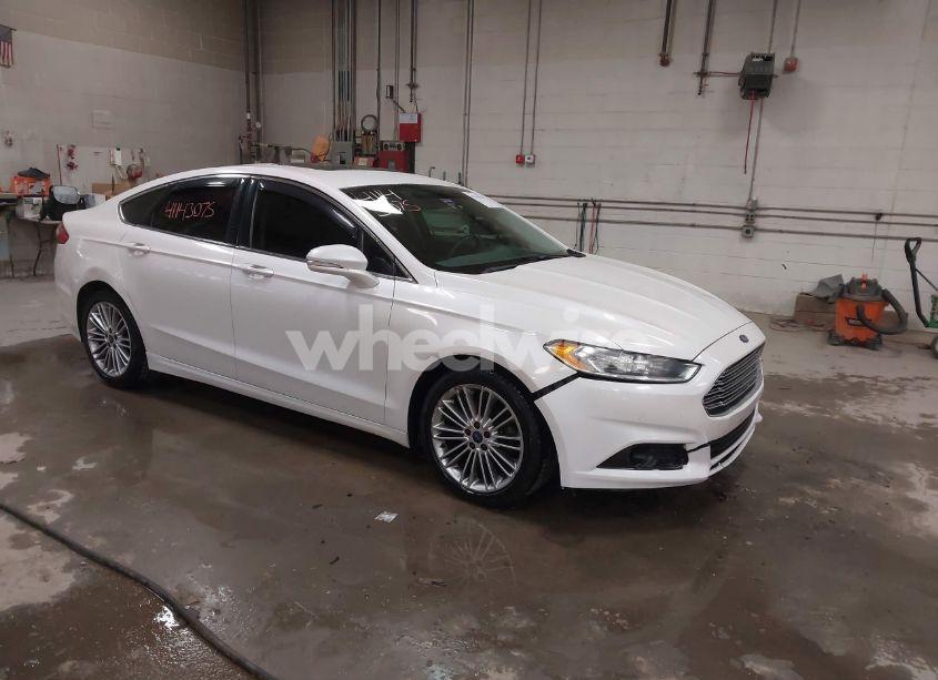 2014 Ford Fusion SE (VIN 3FA6P0H95ER381723) main photo