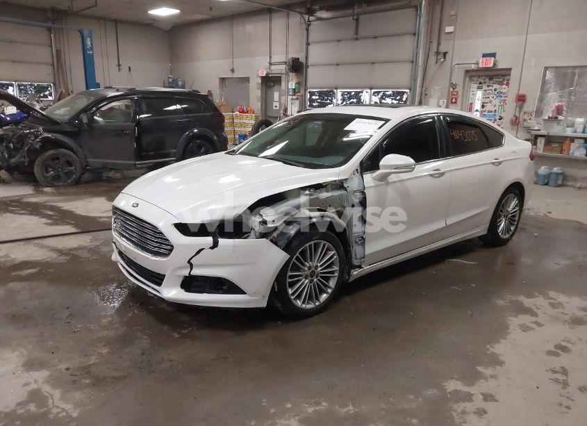 Photo 2 of 2014 Ford Fusion SE (VIN 3FA6P0H95ER381723)