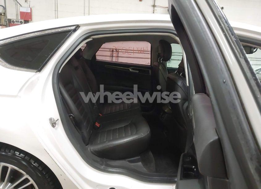 Photo 8 of 2014 Ford Fusion SE (VIN 3FA6P0H95ER381723)