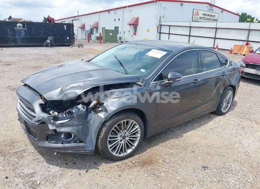 Photo 2 of 2015 Ford Fusion SE (VIN 3FA6P0H95FR138351)