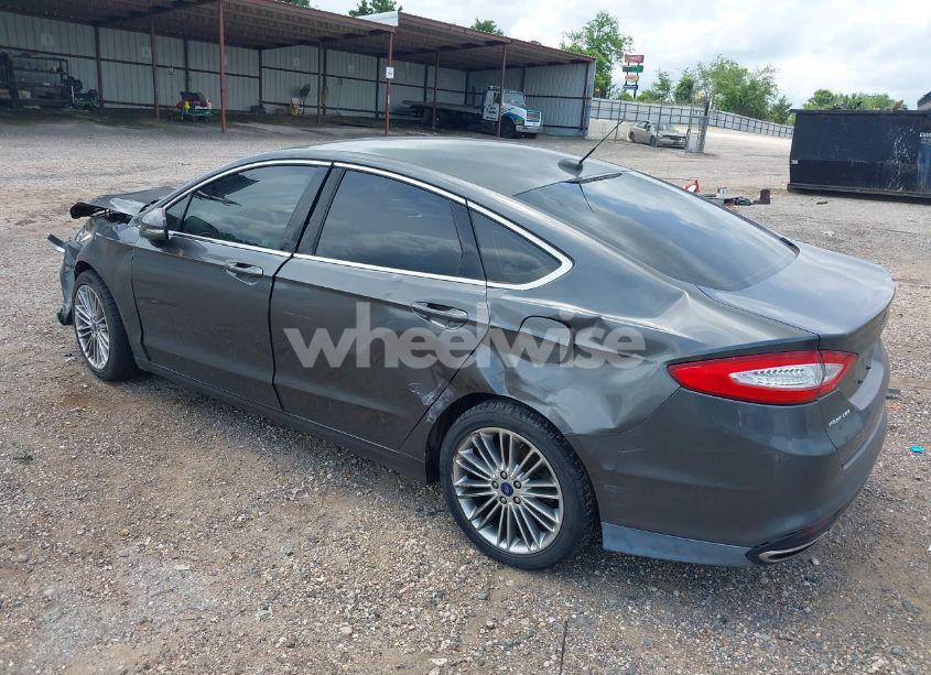 Photo 3 of 2015 Ford Fusion SE (VIN 3FA6P0H95FR138351)