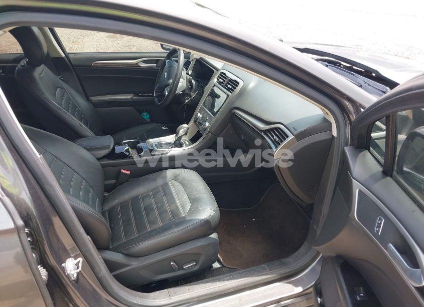 Photo 5 of 2015 Ford Fusion SE (VIN 3FA6P0H95FR138351)