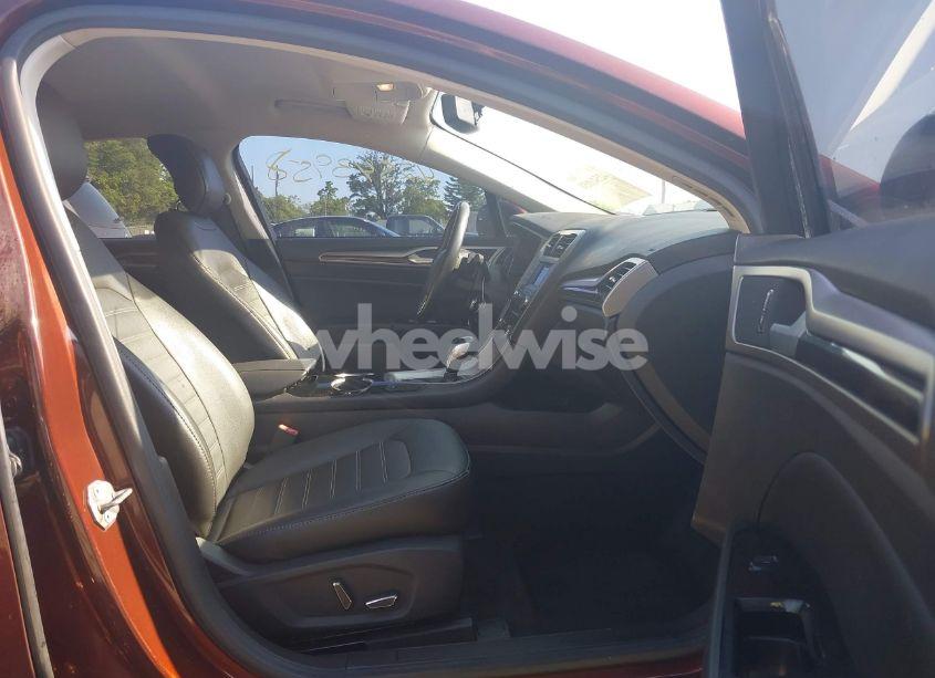 Photo 5 of 2015 Ford Fusion SE (VIN 3FA6P0H95FR146823)