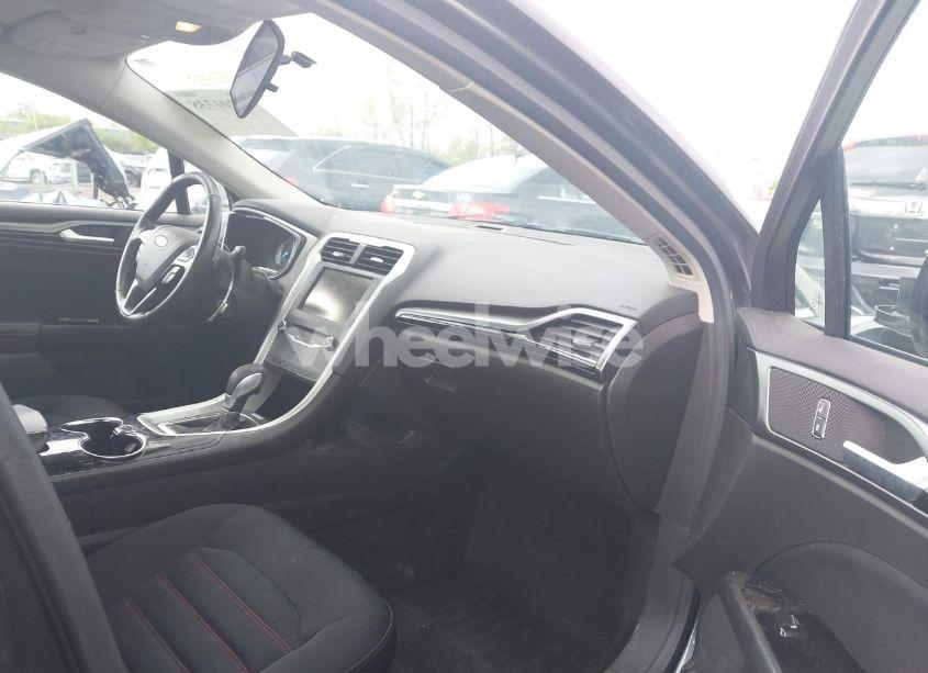 Photo 5 of 2015 Ford Fusion SE (VIN 3FA6P0H95FR218460)