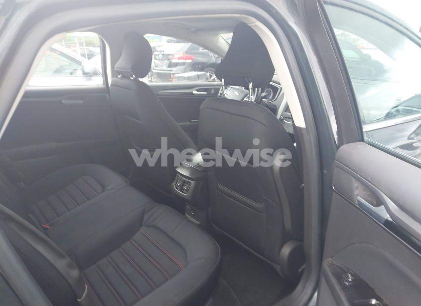 Photo 8 of 2015 Ford Fusion SE (VIN 3FA6P0H95FR218460)