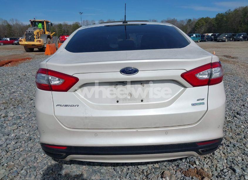 Photo 16 of 2015 Ford Fusion SE (VIN 3FA6P0H95FR272650)