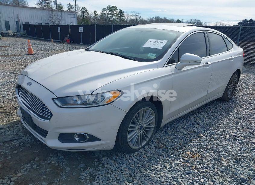Photo 2 of 2015 Ford Fusion SE (VIN 3FA6P0H95FR272650)