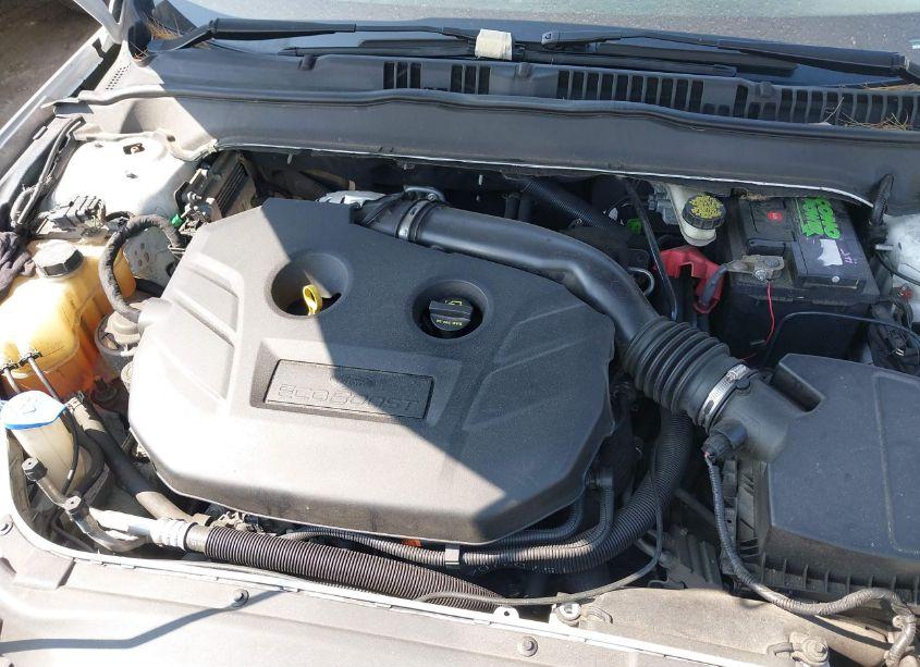 Photo 10 of 2016 Ford Fusion SE (VIN 3FA6P0H95GR198230)