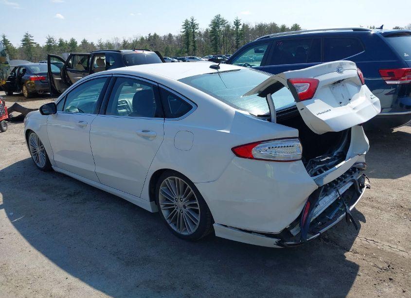 Photo 3 of 2016 Ford Fusion SE (VIN 3FA6P0H95GR198230)