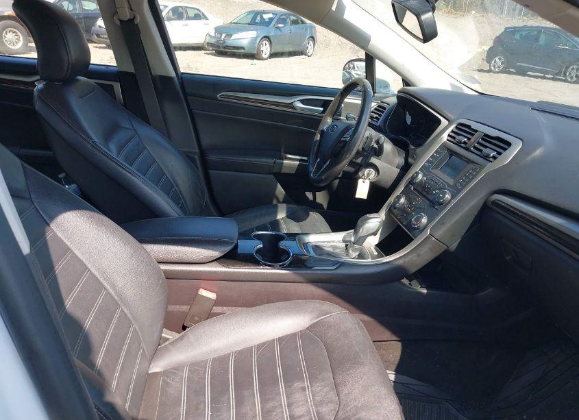 Photo 5 of 2016 Ford Fusion SE (VIN 3FA6P0H95GR198230)